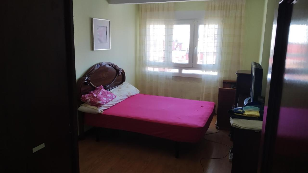 Апартаменты Habitacion Хихон Экстерьер фото